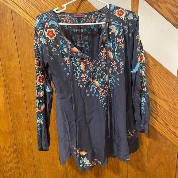 Johnny Was Julie Sunrise Embroidered Blouse Size XS - Picture 5 of 11
